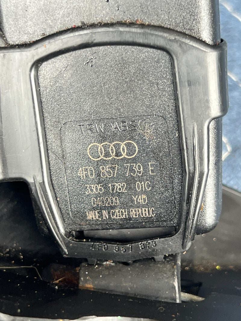 2005-2011 Audi A6 Rear Middle Seat Belt Buckle Assembly 4F0 857 739 E OEM #64ZJ