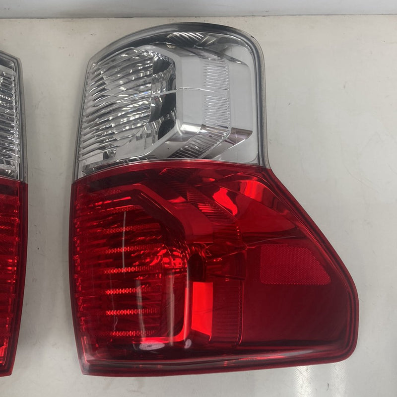 2007-2013 Toyota Tundra K50 Tail Light Pair 81560-0C090 81550-0C090 OEM #5310M
