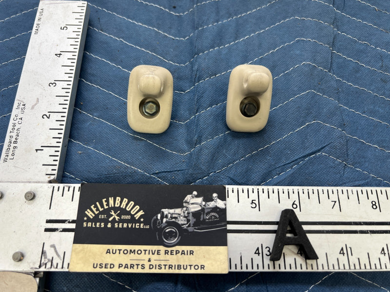 1992-1995 Volvo 940 740 Overhead Sun Visor Hook Retainer Clip Pair OEM #3203EM