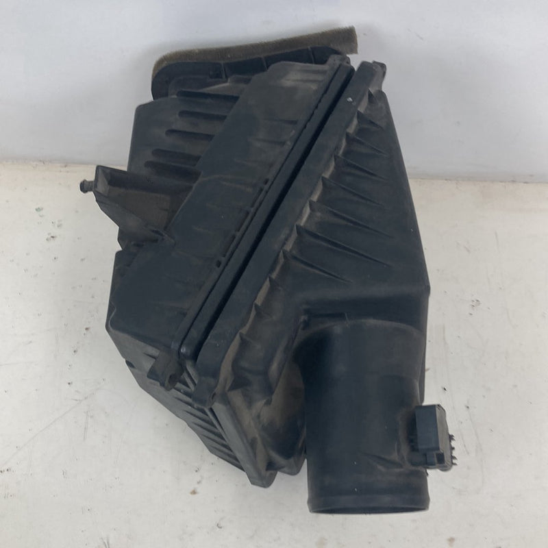 2007-2014 Chevrolet Silverado GMT900 Air Filter Housing Box MAF 23256990 #5336M