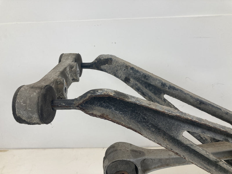 1992 Volvo 940 944 - Axle PN: 1229870 1229871
