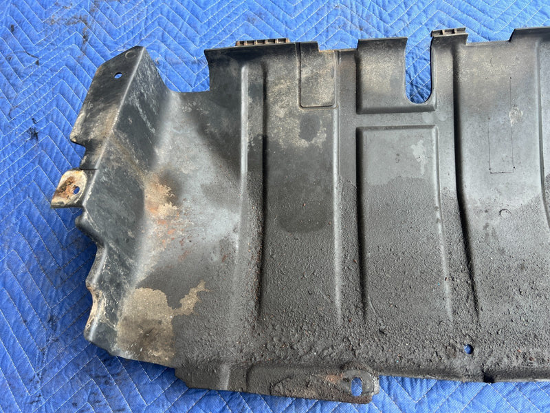 1989-1995 Volvo 740 940 Sedan Front Engine Cover Splash Shield Guard OEM #3757EM