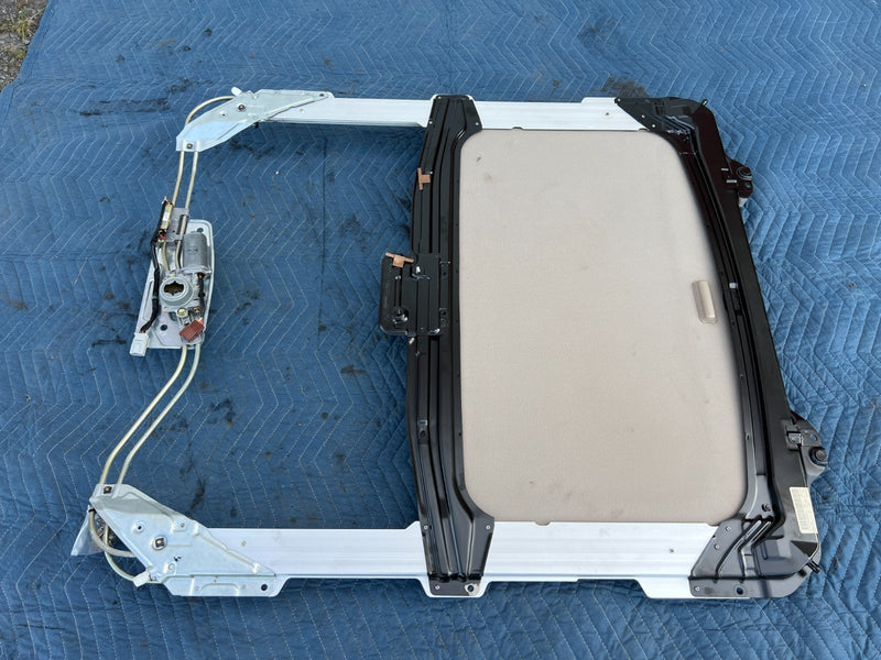 1998-2002 Honda Accord Sunroof Assembly Glass, Frame + Hardware  #1979CN