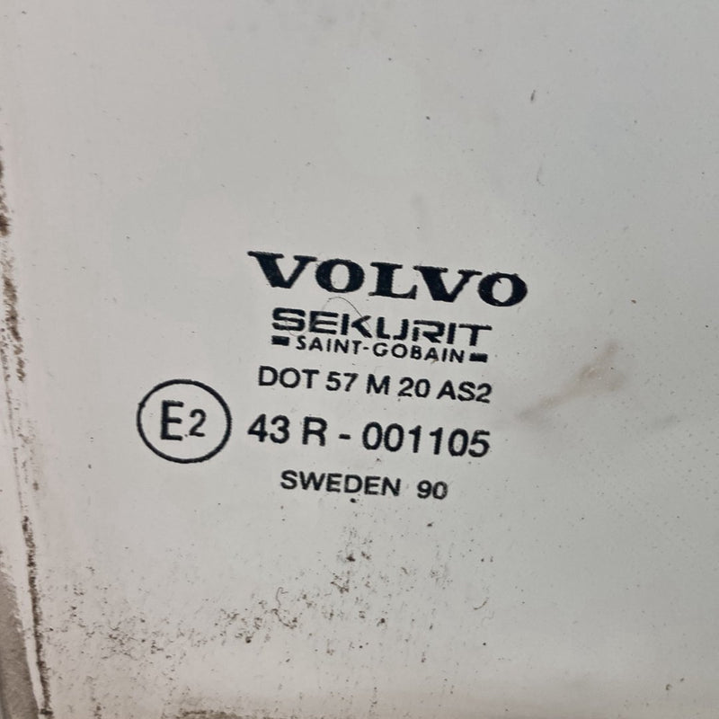 1986-1993 Volvo 240 244 Window Glass Passenger Front 43R-001105 90 OEM #4880M