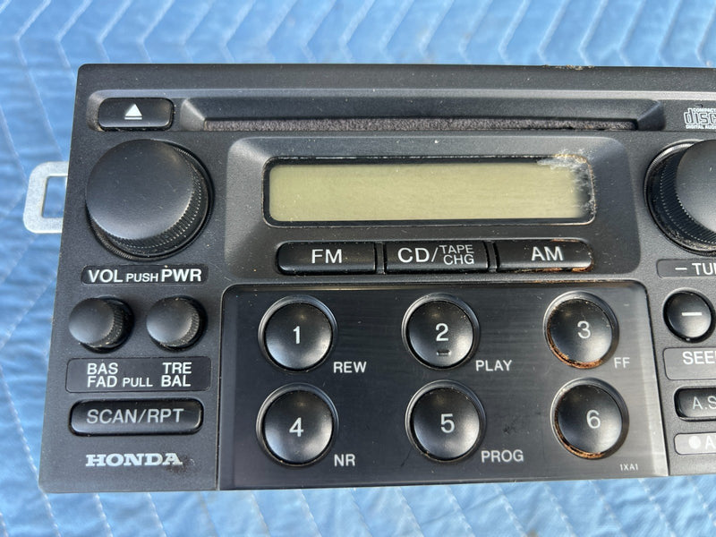 1998-2002 Honda Accord Radio Headunit CD AM FM 39100-S84-A210 OEM #1936CN
