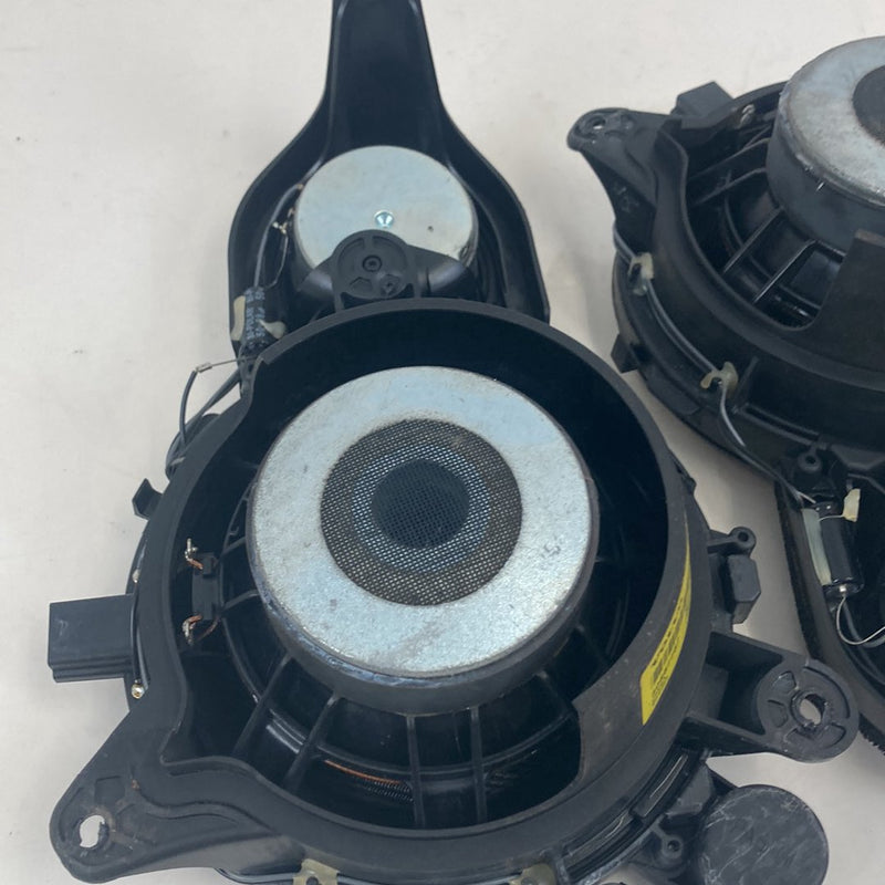 2005 Volvo XC90 I 275 Speaker Set LH RH Front Door 30657757 30657756 OEM #4819M
