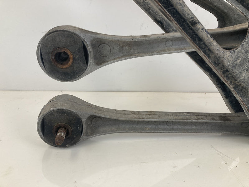 1992 Volvo 940 944 - Axle PN: 1229870 1229871