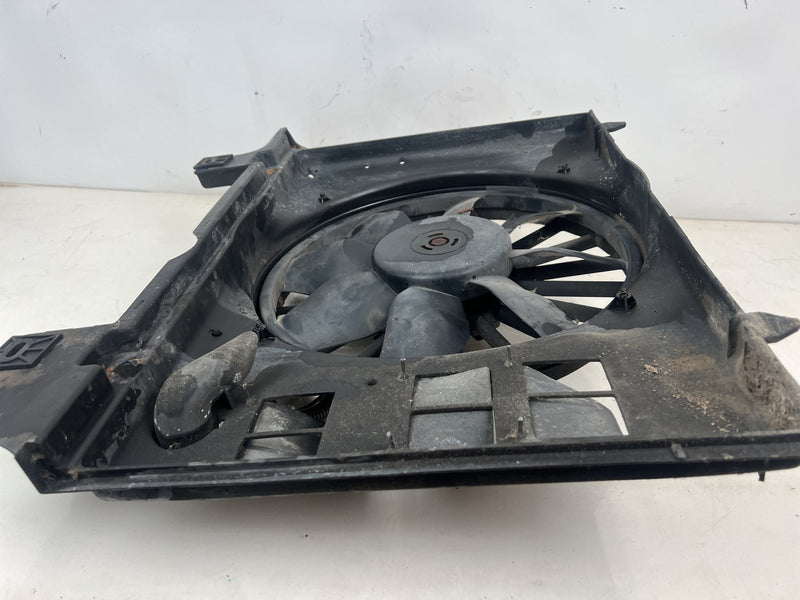 1998-2000 Volvo S70 V70 XC Front Radiator Cooling Fan 9445435 OEM #6900EM
