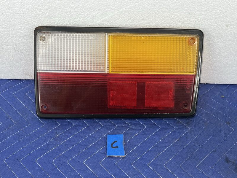 1975-1978 Volvo 240 1973-1974 Volvo 140 Right Tail Light Lens Early OEM #3887E