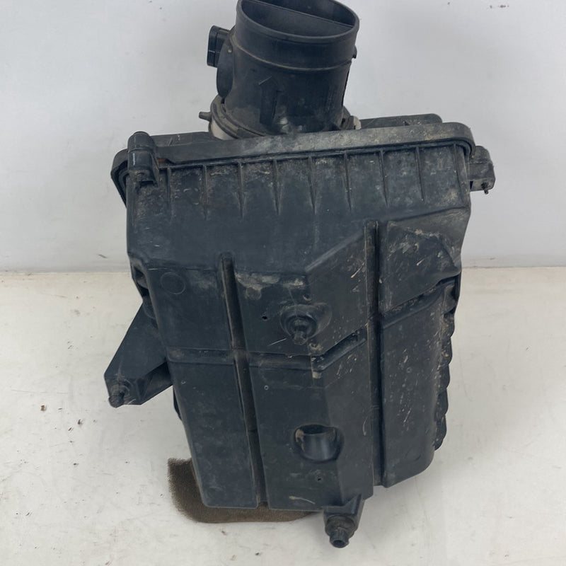 2007-2014 Chevrolet Silverado GMT900 Air Filter Housing Box MAF 15200023 #5335M