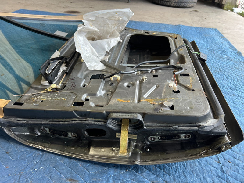 1986-1995 Mercedes 300D W124 Gray Rear Passenger Right Door Assembly OEM #2587EM