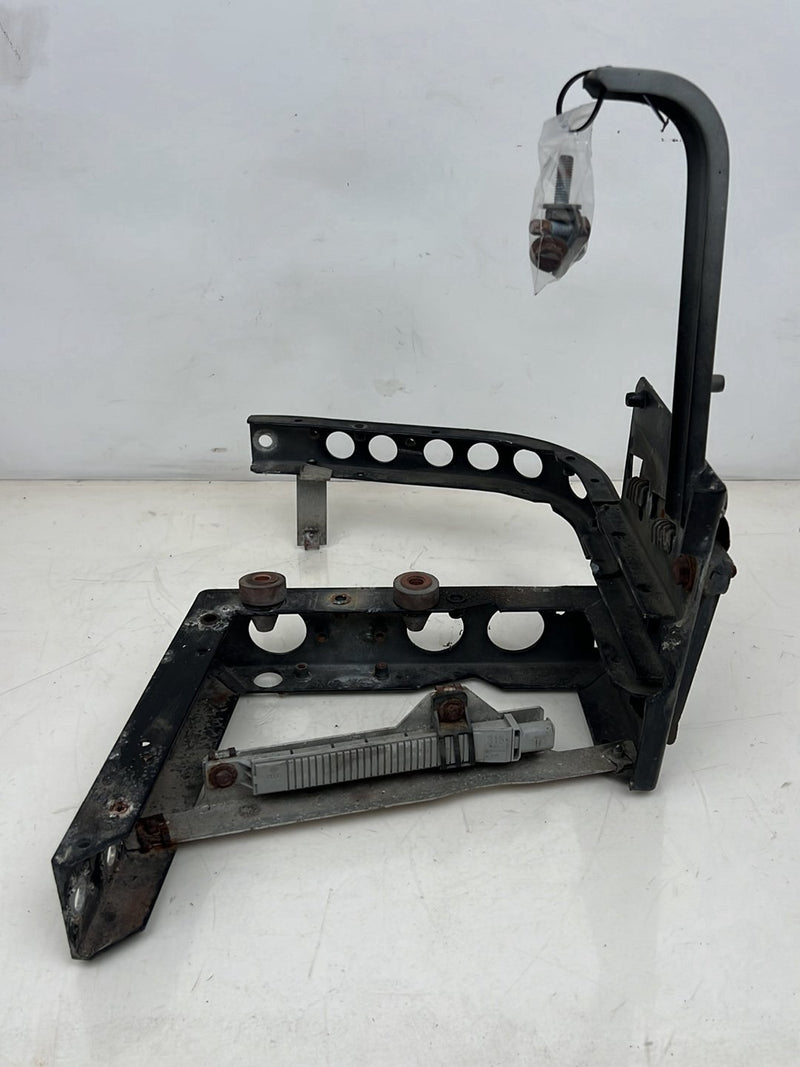 1996-2003 Audi S8 D2 A8 Front Passenger Right Bumper Corner Bracket OEM #6494EM