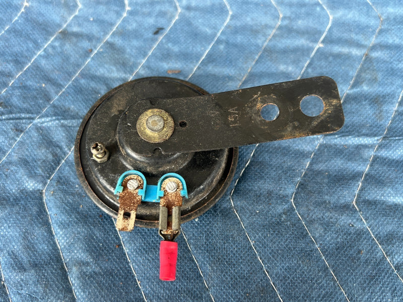 1989-1995 Volvo 740 940 Sedan Horn Alarm Assembly 15A OEM #3794EM