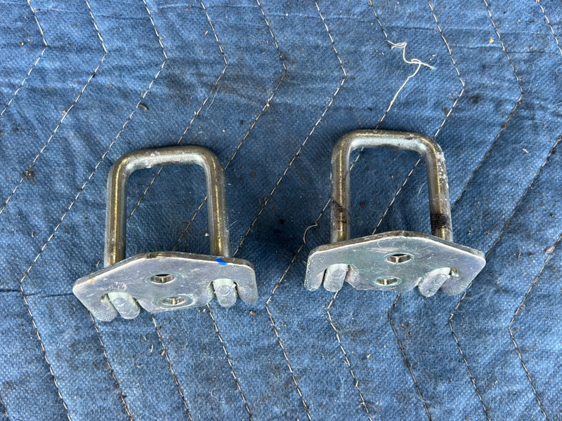 1996-2003 Mercedes W210 E320 Upper Rear Seat Latch Anchor 2nd Row OEM #4686EM