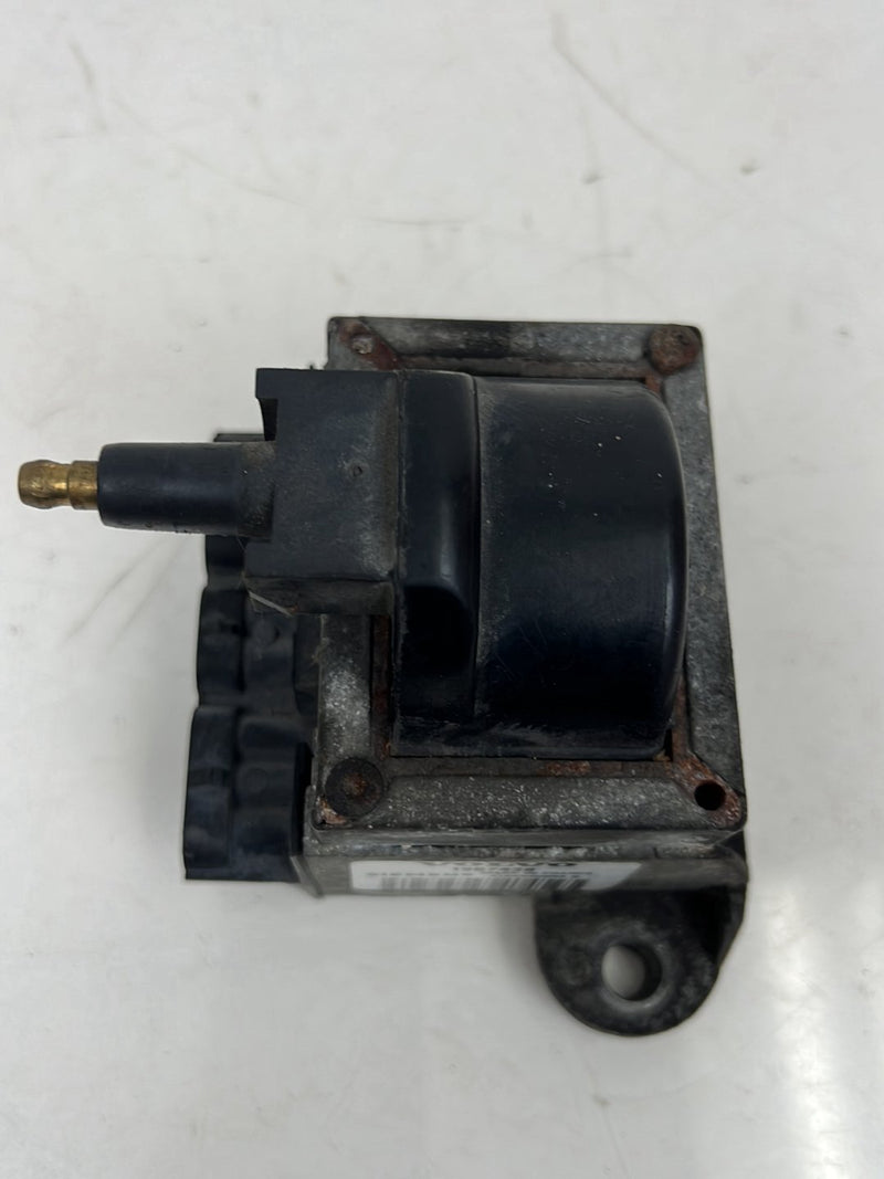 1990-1992 Volvo 740 745 940 Siemens Ignition Coil Module 1367438 OEM #5920EM