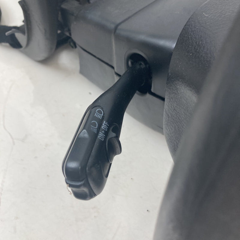 2001-2005 Volkswagen Passat Steering Column Manual Floor Shift OEM #5517M