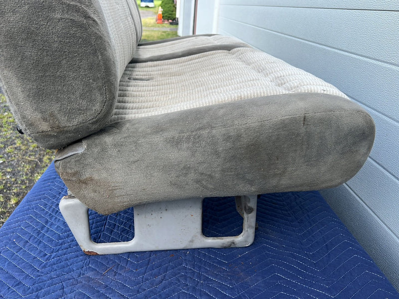 Chevrolet Silverado - Seat Front Pair