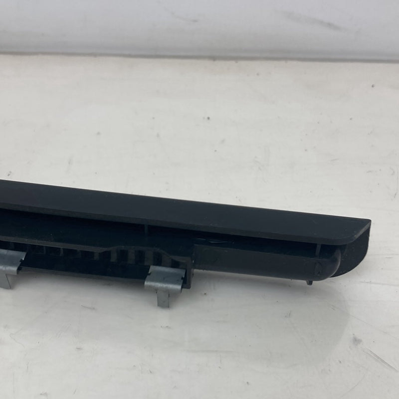 1999-2004 Land Rover Discovery II L550 Dash Defrost Vent OEM #5049M