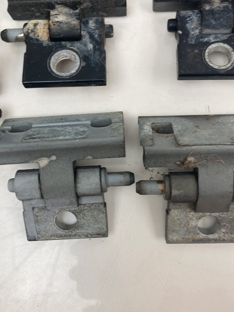 2004 Volvo S60 - Door Hinge Set