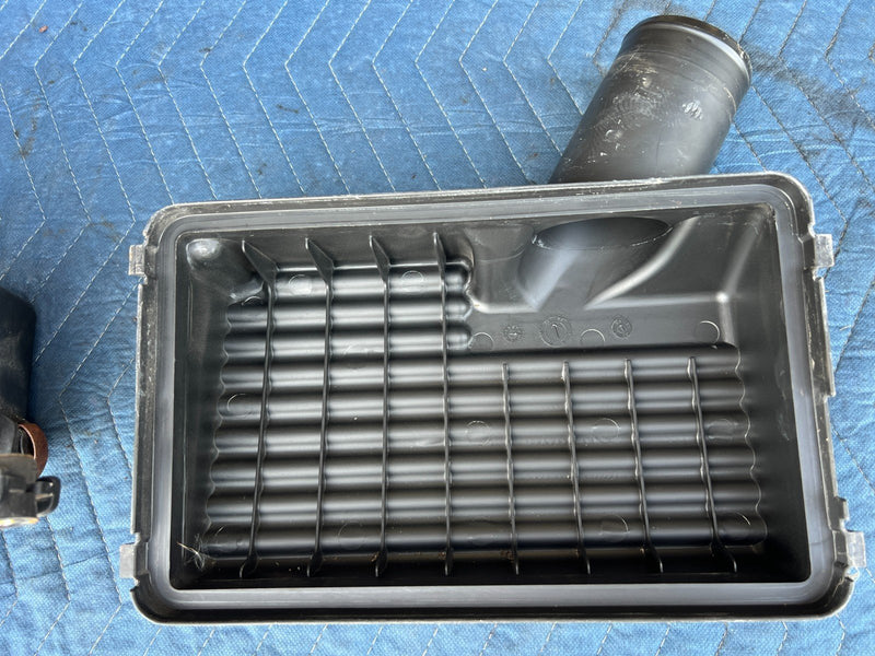 1998-2002 Honda Accord Engine Air Filter Intake Housing Box Assembly #1959CN