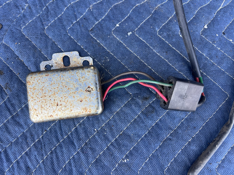 1973 Volvo 140 142 - Headlight Relay