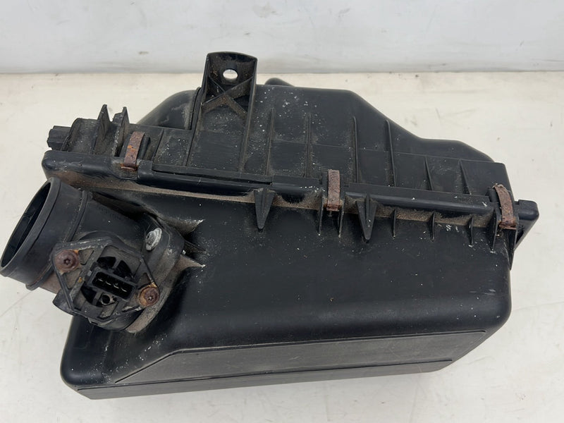 1998-2000 Volvo V70 S70 Air Filter Cleaner Box Housing 9189152 OEM #6346EM