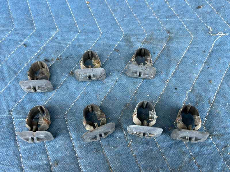1996-2003 Mercedes W210 E320 Wagon Rocker Panel Mounting Clip OEM #4692EM
