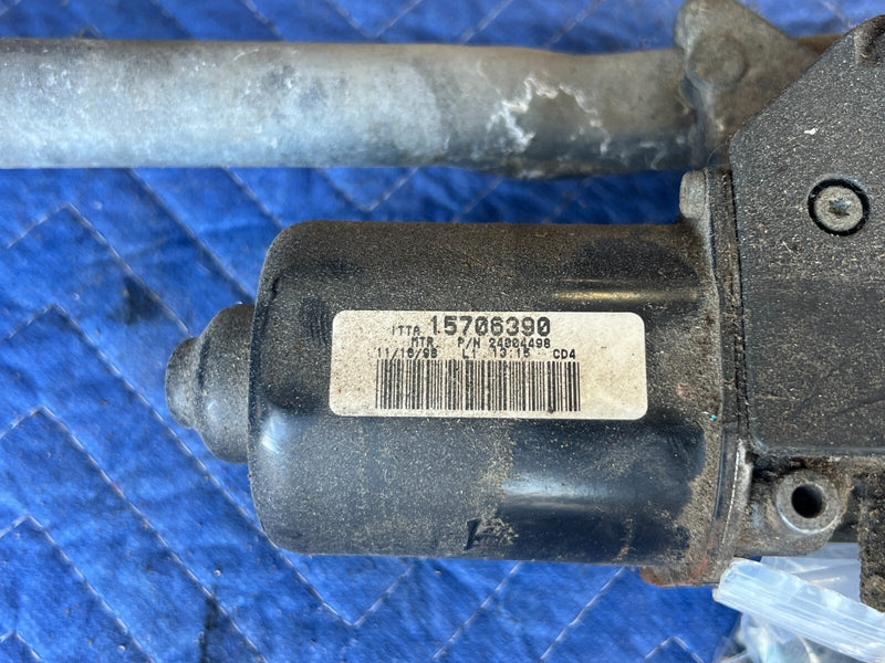 1999-2002 Chevy Silverado GM 1500 2500 Windshield Wiper Transmission OEM #1837CN