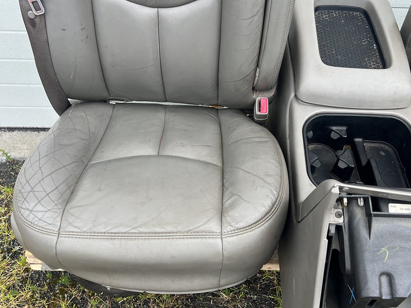Chevrolet Silverado - Seat Front Pair