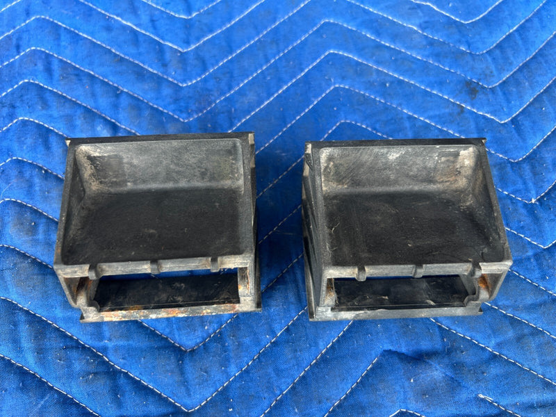 2011-2013 BMW X5 X5M E70 Front Radiator Mount Bracket Right Left Pair OEM#2026EM