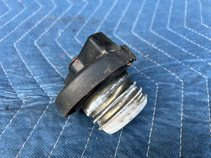 1983-1985 Porsche 944 Locking Fuel Gas Tank Filler Neck Cap Cover OEM #2543EM