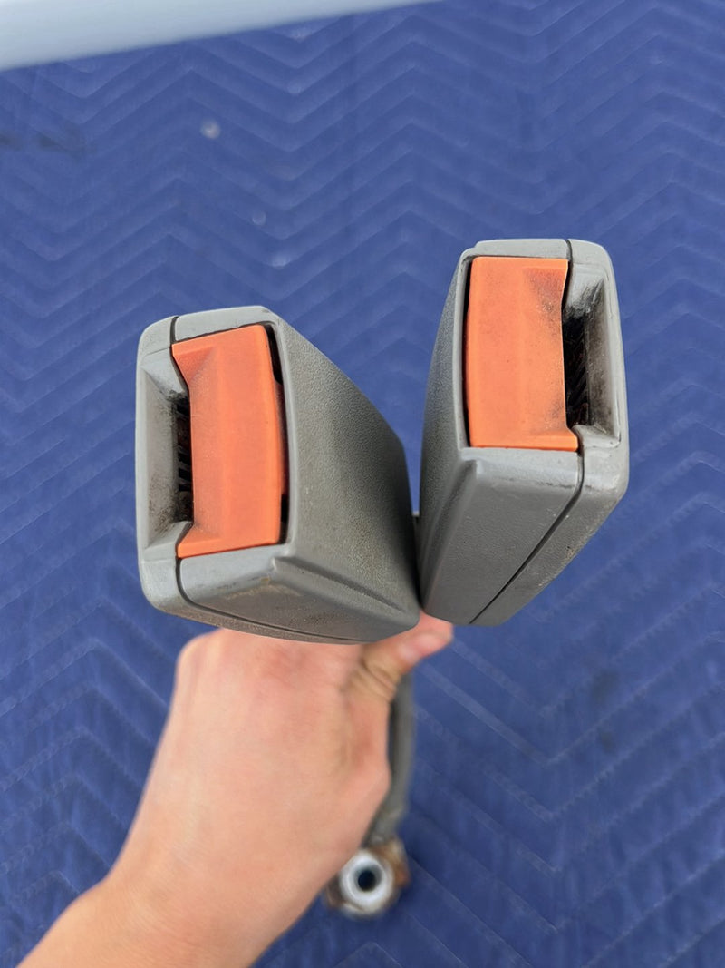1988-1994 Chevrolet Silverado - Seat Belt Buckle PN: 51195