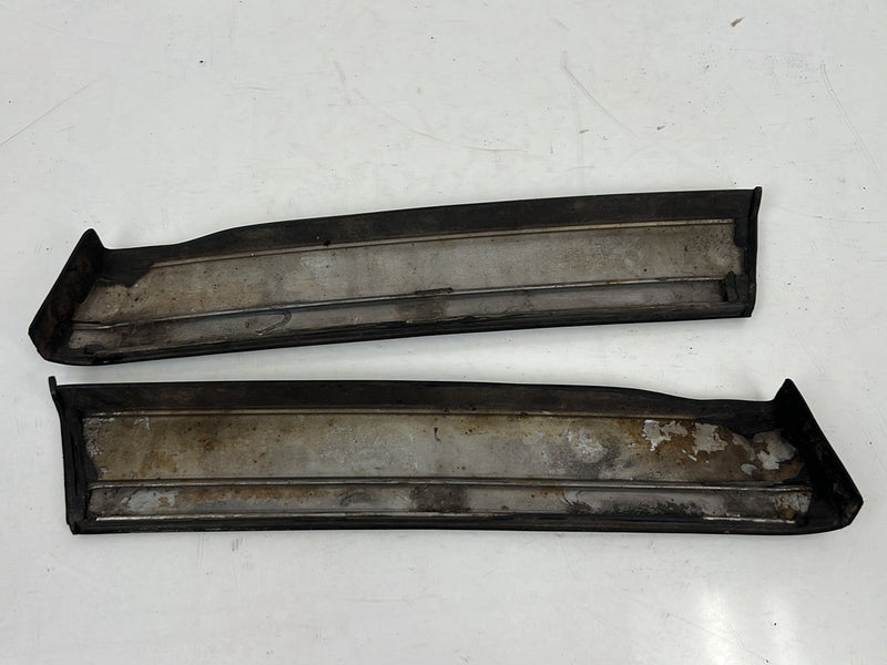 1986-1995 Mercedes-Benz 300D W124 Rear Quarter Belt Line Trim Molding OE #6057EM