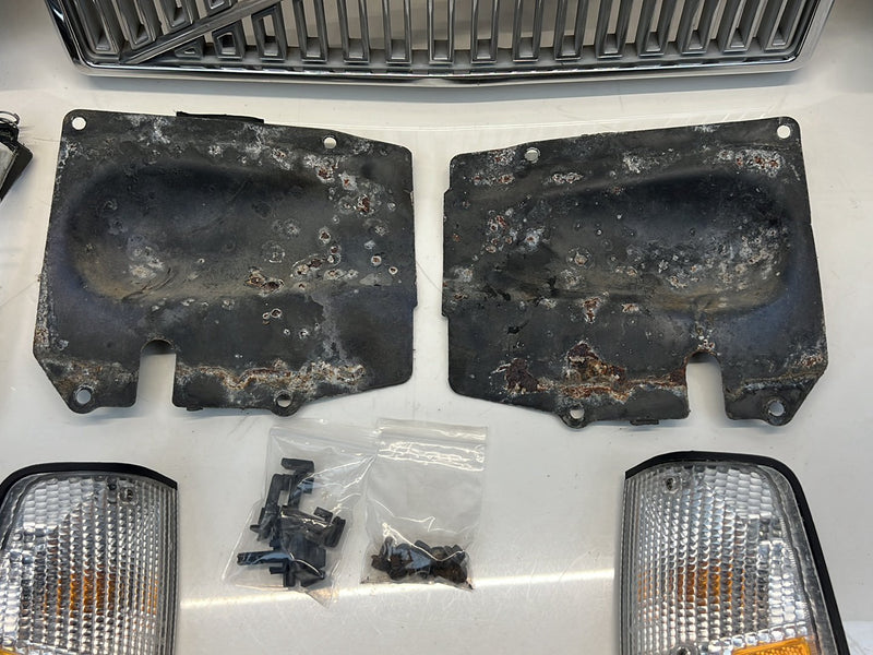 1975-1980 Volvo 244 240 Quad Headlight Set w/ Coffin Grille & Trim OEM #5294EM
