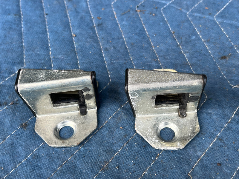 1996-2003 Mercedes W210 E320 Wagon Door Striker Set of 4 Hardware OEM #4671EM