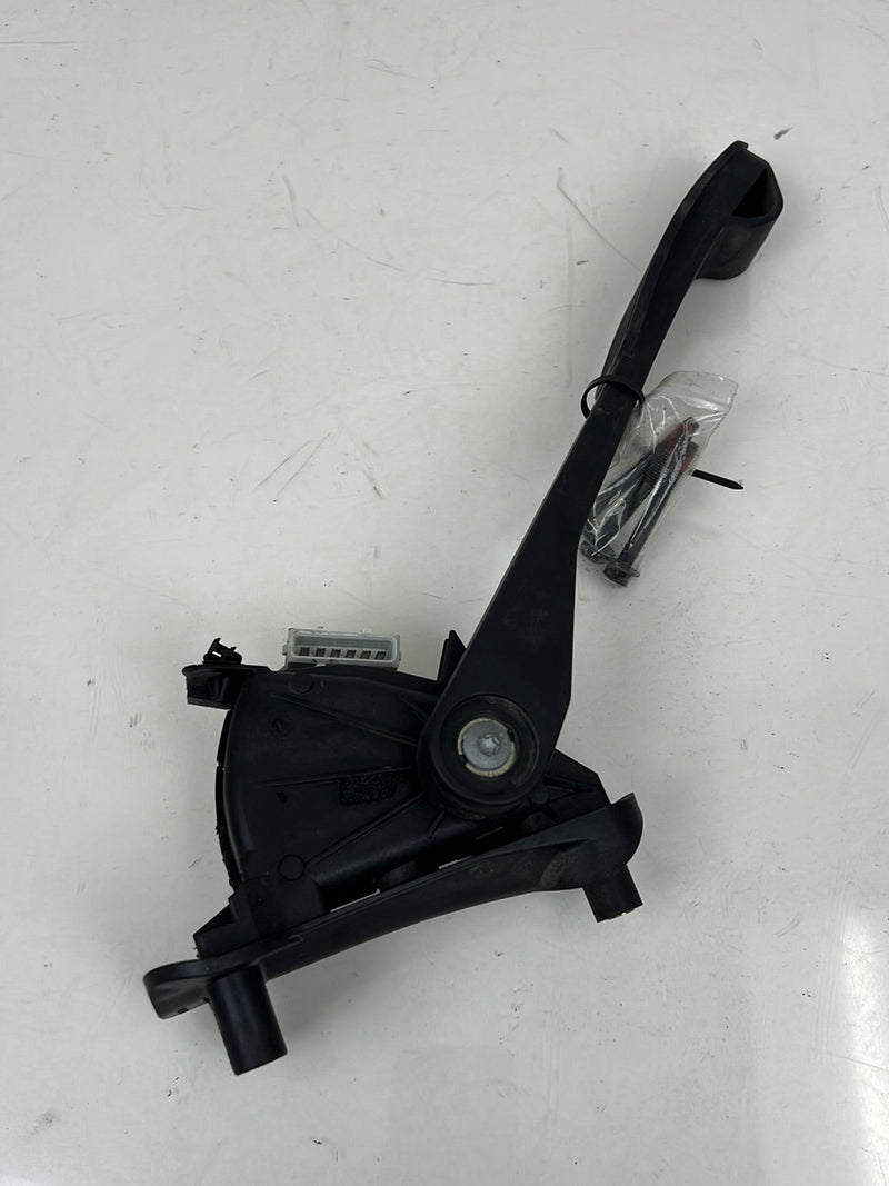 2004-2007 Volvo S60R V70R Accelerator Throttle Gas Pedal Assembly OEM #5791EM