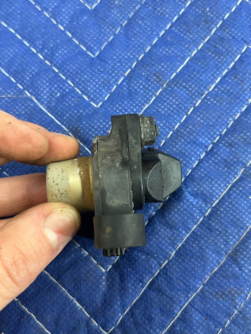 2005-2007 Volvo S60R V70R Crankshaft Position Sensor Unit 30637803 OEM #1066EM
