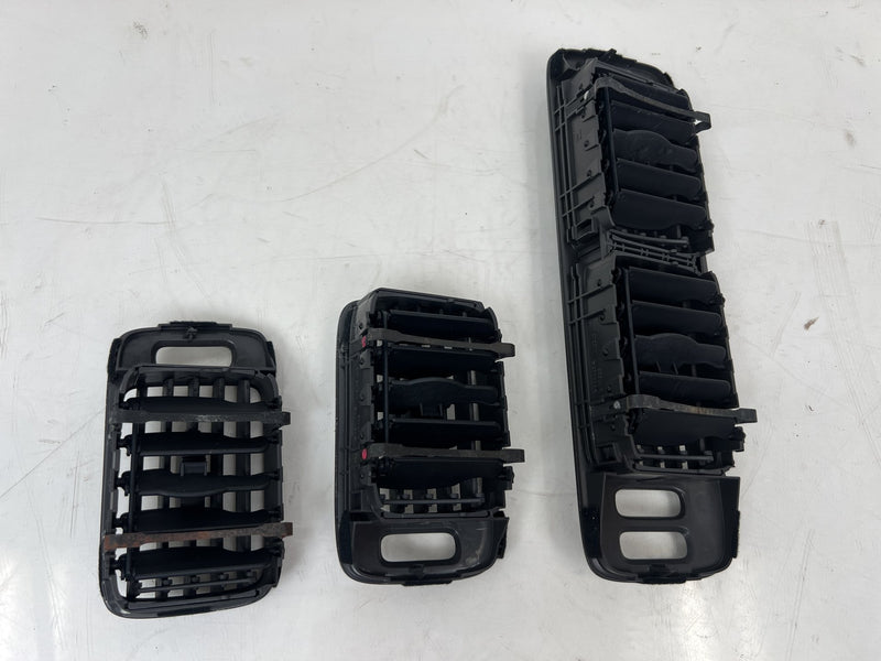1998-2000 Volvo S70 V70 XC Right Left Dash HVAC AC Heat Air Vent Set OEM #6862EM