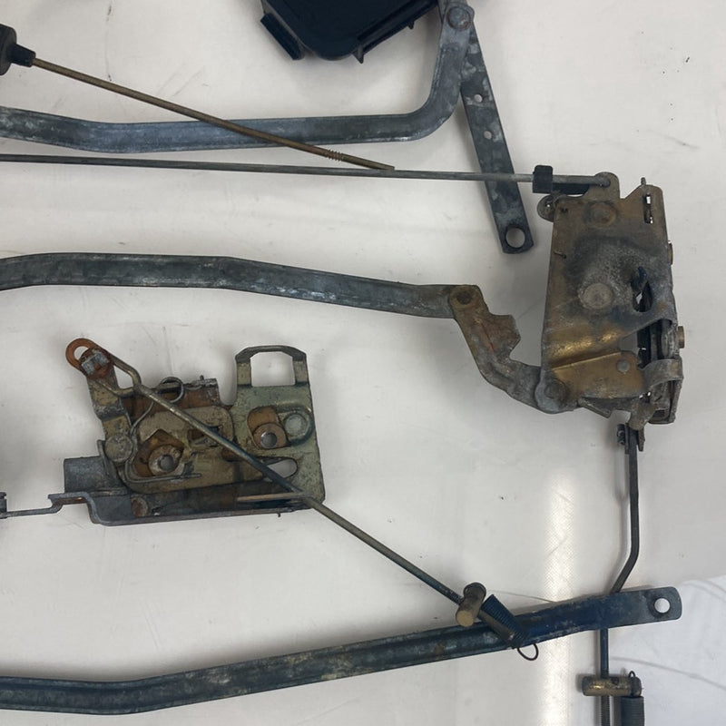 1975-1980 Volvo 244 Door Handle Interior Linkage Latch Set of 4 OEM #4900M