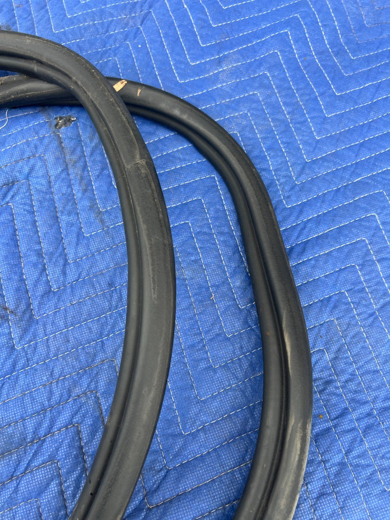 2005-2011 Audi A6 Rear Trunk Deck Lid Seal Weather Guard OEM #3415EM
