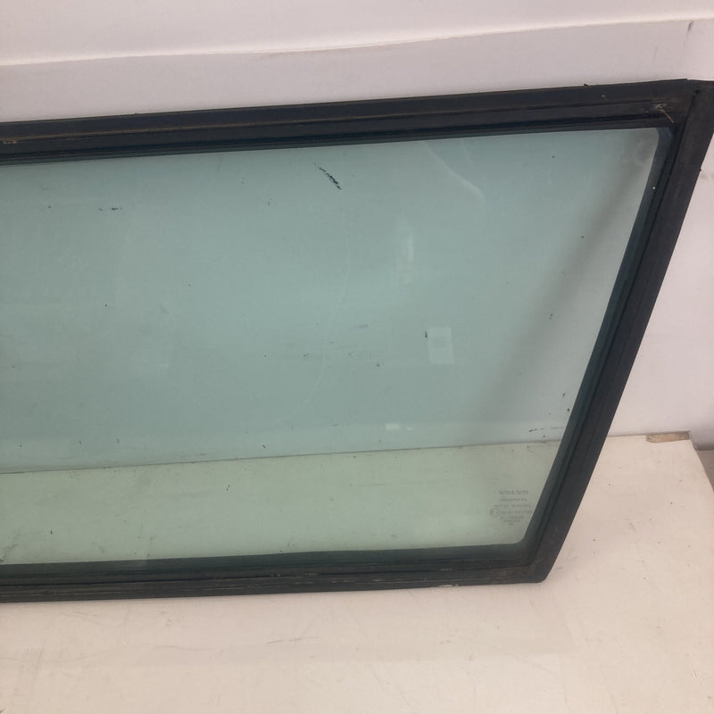 1981-1985 Volvo 240 245 Window Glass Rear Quarter Right Wagon OEM
