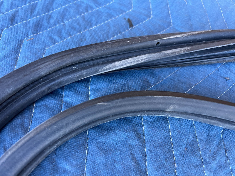 1998-2002 Honda Accord Rear Trunk Main Seal Weather Strip Gasket OEM #2020CN