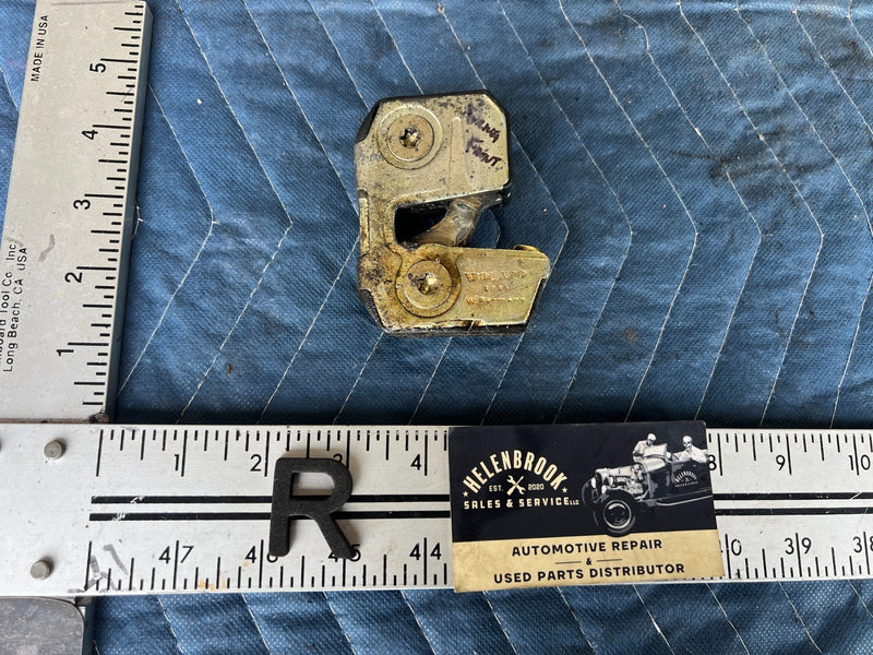 1989-1995 Volvo 740 940 Sedan Front Driver Left LH Door Latch OEM #3849EM
