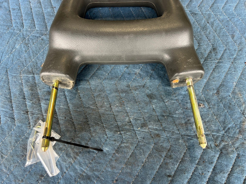 1985-1988 Suzuki Samurai SJ413 Front Headrest Pair OEM 86401-83000-4CD