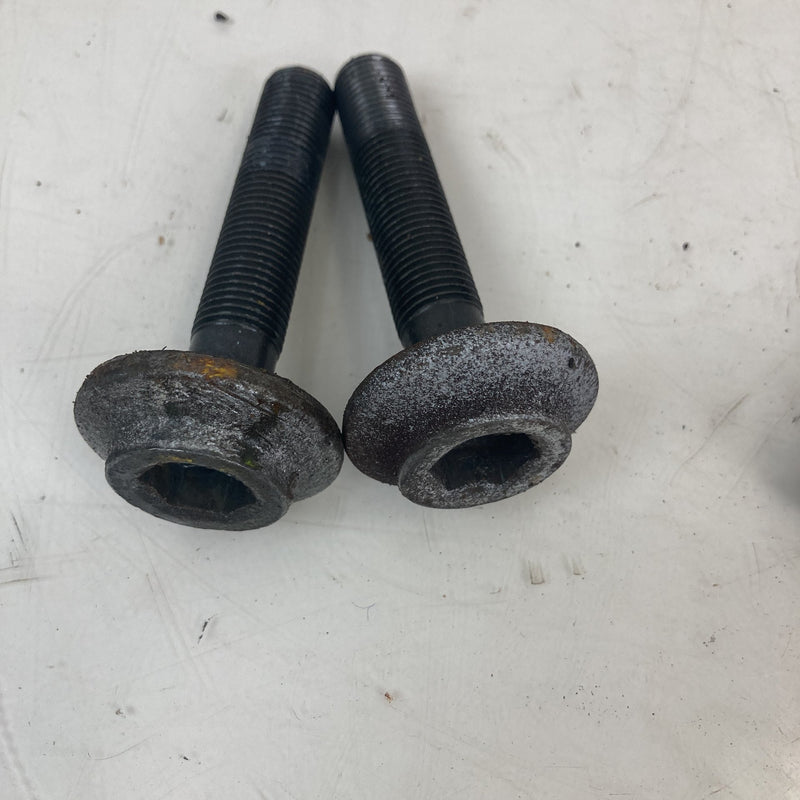2001-2005 Volkswagen Passat Rear Differential Hardware Bolts VW #5508M