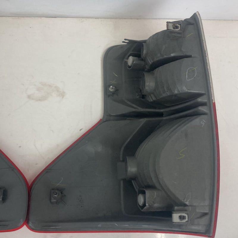 2007-2013 Toyota Tundra K50 Tail Light Pair 81560-0C090 81550-0C090 OEM #5310M