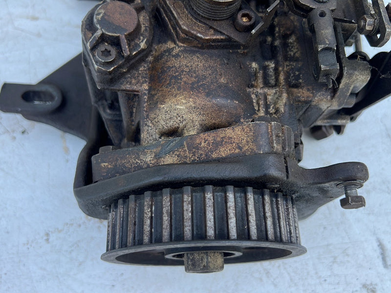 1975-1980 Volvo 244 D24 Diesel Bosch Fuel Injection Pump w/ Linkage OEM #5430EM