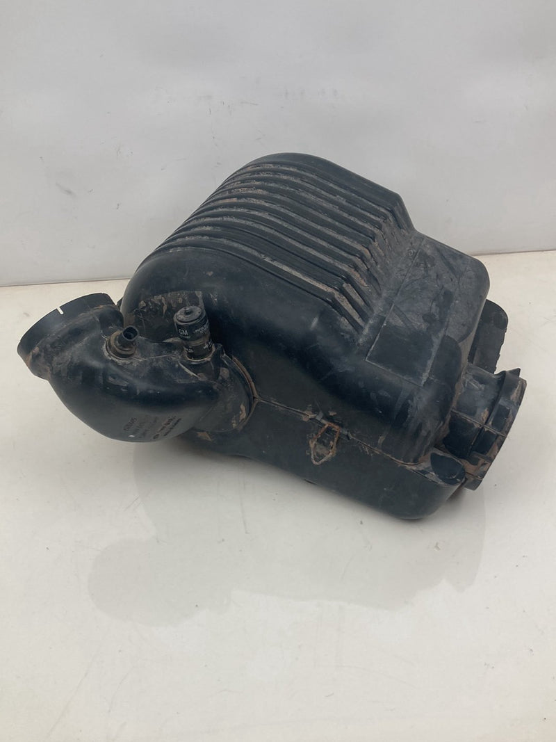 1996 Chevrolet Silverado GMT800 - Air Filter Box PN: 15713003