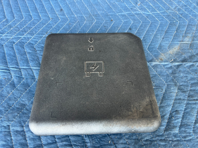 1999-2002 Chevy Silverado GM 1500 2500 Fuse Box Battery Cover Hood OEM #1747CN
