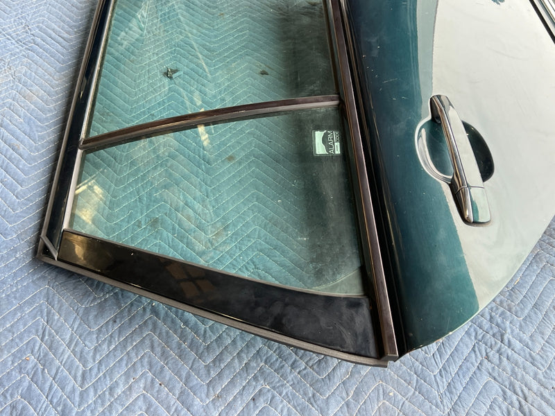 1998-2003 Mercedes W210 E320 Wagon Rear Passenger Right Door Assembly OE #4731EM